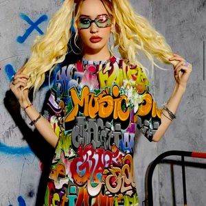 Graffiti Print Oversized T-shirt